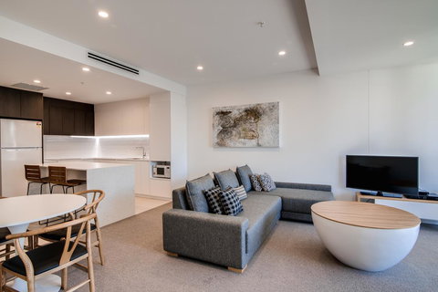 Iconic Kirra Beach Resort - Whitsundays Accommodation 4