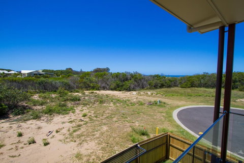 Agnes Sails - Whitsundays Accommodation 37