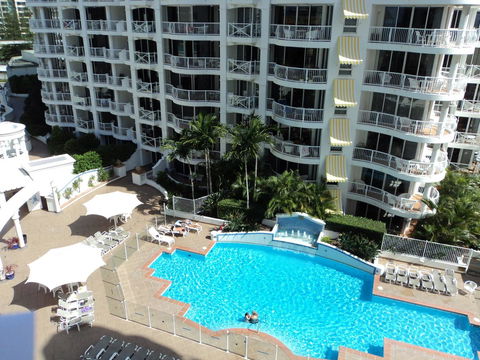 Broadbeach Holiday Apartments - Whitsundays Accommodation 1