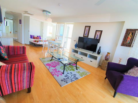 Broadbeach Holiday Apartments - Whitsundays Accommodation 24