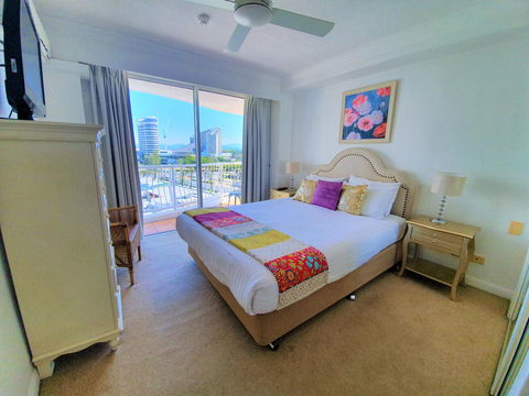 Broadbeach Holiday Apartments - Whitsundays Accommodation 20