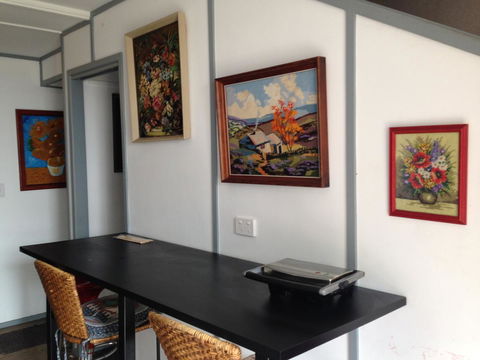 XYL Pets Friendly Seaside Boutique Guesthouse - Whitsundays Accommodation 6