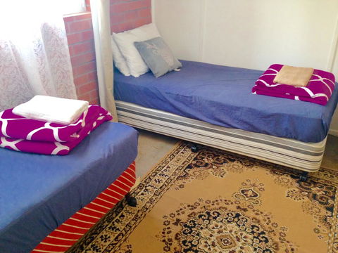 XYL Pets Friendly Seaside Boutique Guesthouse - Whitsundays Accommodation 8