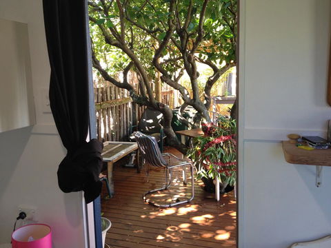 XYL Pets Friendly Seaside Boutique Guesthouse - Whitsundays Accommodation 32