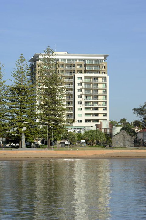 Proximity Waterfront Apartments - Whitsundays Accommodation 24