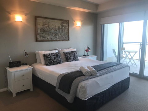 Proximity Waterfront Apartments - Whitsundays Accommodation 9