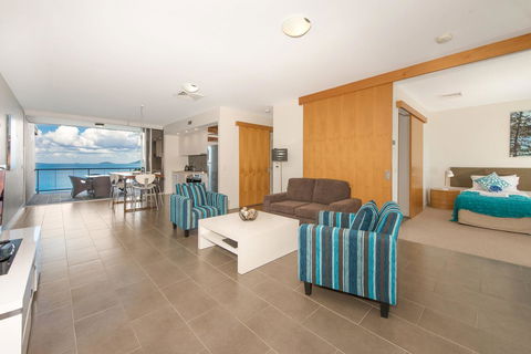1 Bright Point Apartment 4501 - Whitsundays Accommodation 1