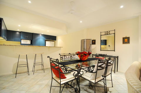 Oasis At Palm Cove - Whitsundays Accommodation 19