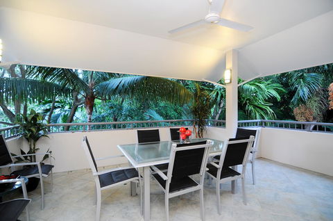 Oasis At Palm Cove - Whitsundays Accommodation 11
