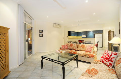 Oasis At Palm Cove - Whitsundays Accommodation 23
