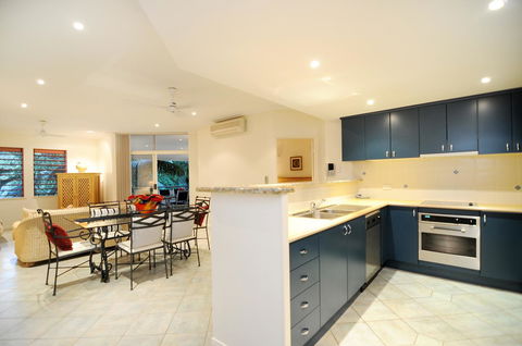 Oasis At Palm Cove - Whitsundays Accommodation 12