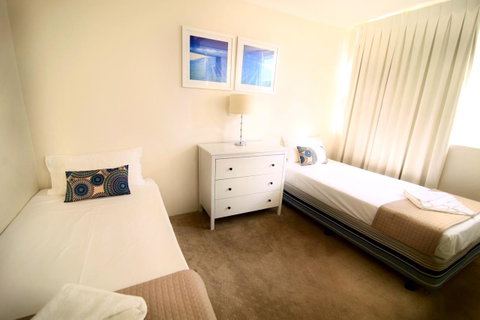 Grosvenor Beachfront Apartments Surfers Paradise - Whitsundays Accommodation 35