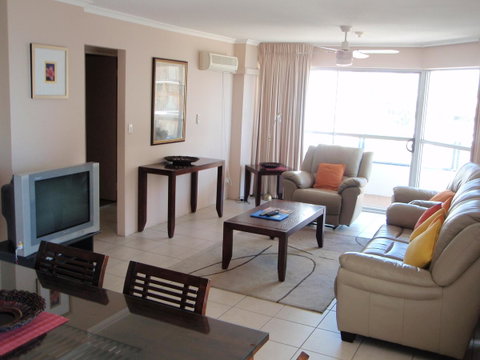 Grosvenor Beachfront Apartments Surfers Paradise - Whitsundays Accommodation 21