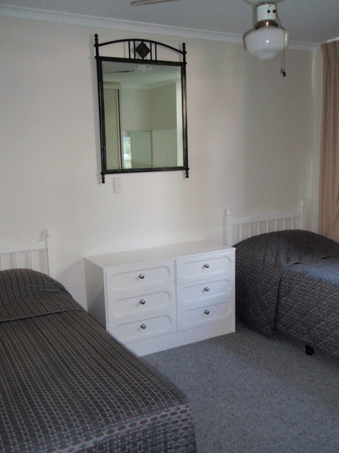 Grosvenor Beachfront Apartments Surfers Paradise - Whitsundays Accommodation 28