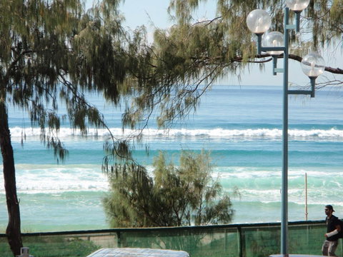 Grosvenor Beachfront Apartments Surfers Paradise - Whitsundays Accommodation 11