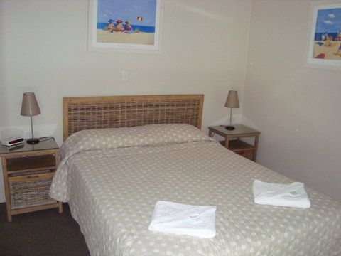 Grosvenor Beachfront Apartments Surfers Paradise - Whitsundays Accommodation 13