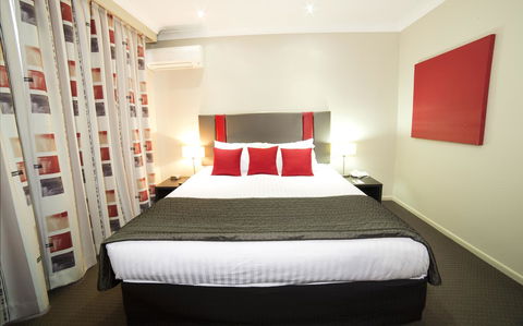 Platinum International - Whitsundays Accommodation 10