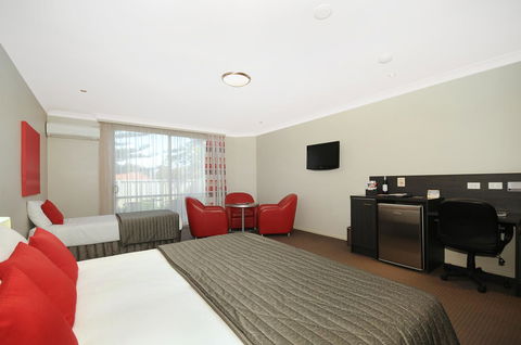Platinum International - Whitsundays Accommodation 21