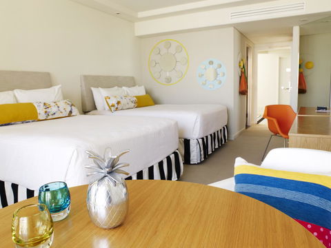 QT Gold Coast - Whitsundays Accommodation 9