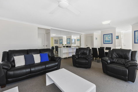 Columbia Beachfront Apartments On Rainbow Bay - Whitsundays Accommodation 21