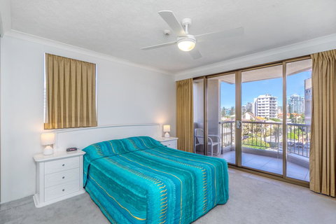 Columbia Beachfront Apartments On Rainbow Bay - Whitsundays Accommodation 17