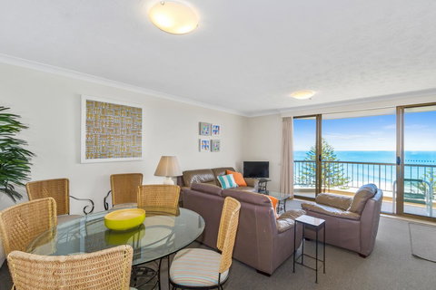 Columbia Beachfront Apartments On Rainbow Bay - Whitsundays Accommodation 29