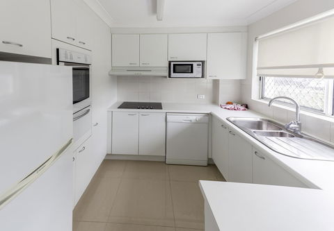 Le Beach Apartments - Whitsundays Accommodation 25