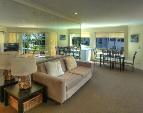 Le Beach Apartments - Whitsundays Accommodation 4