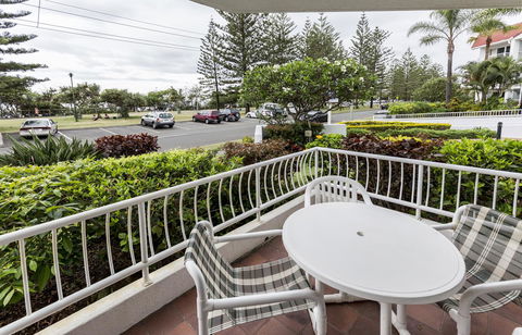 Le Beach Apartments - Whitsundays Accommodation 6