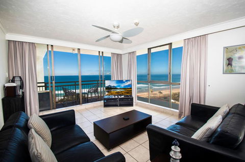 Seacrest Beachfront Apartments Surfers Paradise - Whitsundays Accommodation 24