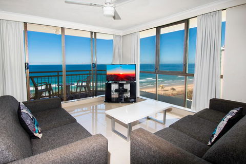 Seacrest Beachfront Apartments Surfers Paradise - Whitsundays Accommodation 28