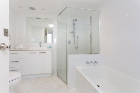 Capricornia Apartments - Whitsundays Accommodation 6