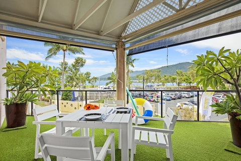 Montipora Unit 3 - In The Heart Of Airlie, Wi-fi And Netflix - Whitsundays Accommodation 10