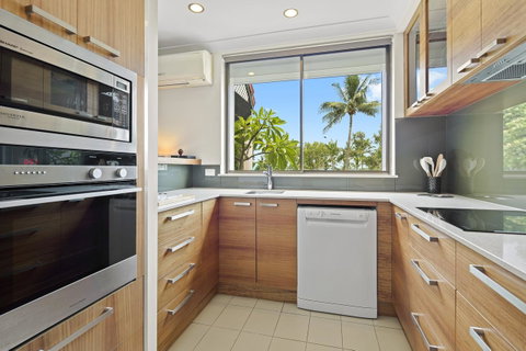 Montipora Unit 3 - In The Heart Of Airlie, Wi-fi And Netflix - Whitsundays Accommodation 4