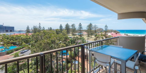 De Ville Apartments - Whitsundays Accommodation 12