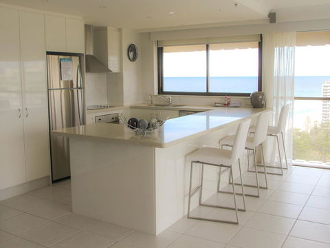 De Ville Apartments - Whitsundays Accommodation 13