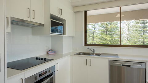 De Ville Apartments - Whitsundays Accommodation 20
