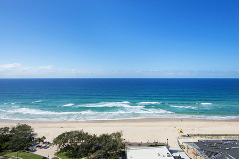 ULTIQA Air On Broadbeach - Whitsundays Accommodation 10
