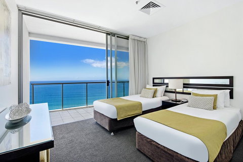 ULTIQA Air On Broadbeach - Whitsundays Accommodation 27