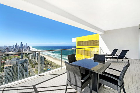 ULTIQA Air On Broadbeach - Whitsundays Accommodation 17