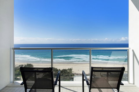 ULTIQA Air On Broadbeach - Whitsundays Accommodation 12