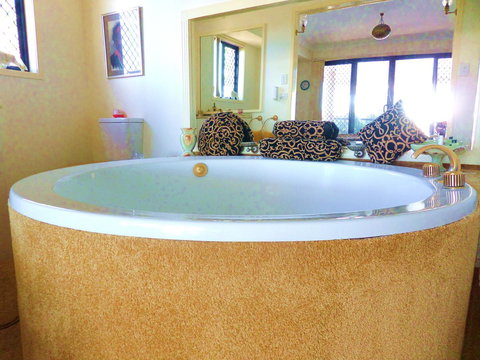 Gaia On Bribie Island - Whitsundays Accommodation 12