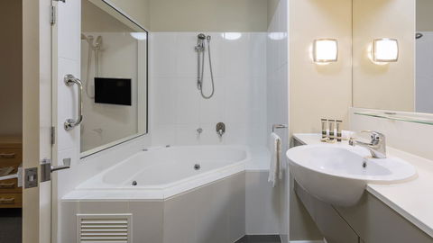 Oaks Hervey Bay Resort And Spa - Whitsundays Accommodation 11