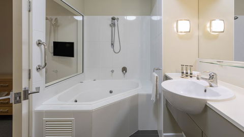 Oaks Hervey Bay Resort And Spa - Whitsundays Accommodation 32