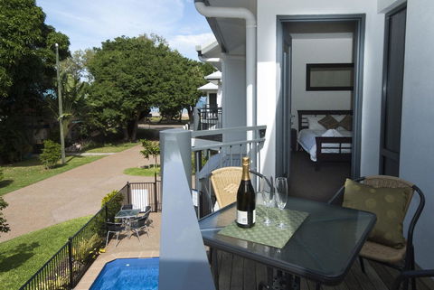 Woodville Beach Townhouse 5 - Whitsundays Accommodation 4