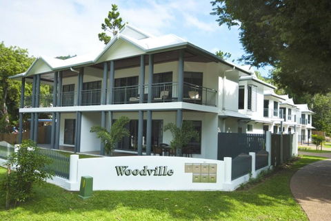 Woodville Beach Townhouse 5 - Whitsundays Accommodation 0