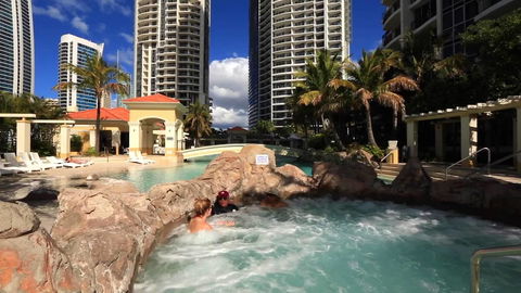 Towers Of Chevron - Private Apartment - Whitsundays Accommodation 10