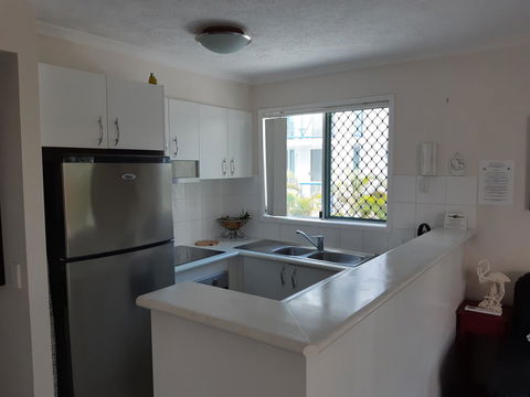 Surfers Beach Resort One - Whitsundays Accommodation 8