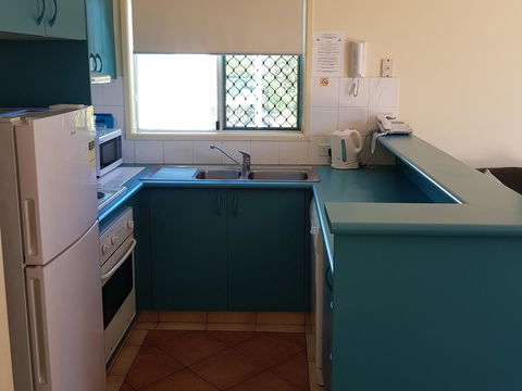 Surfers Beach Resort One - Whitsundays Accommodation 26