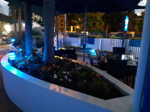 Surfers Beach Resort One - Whitsundays Accommodation 11